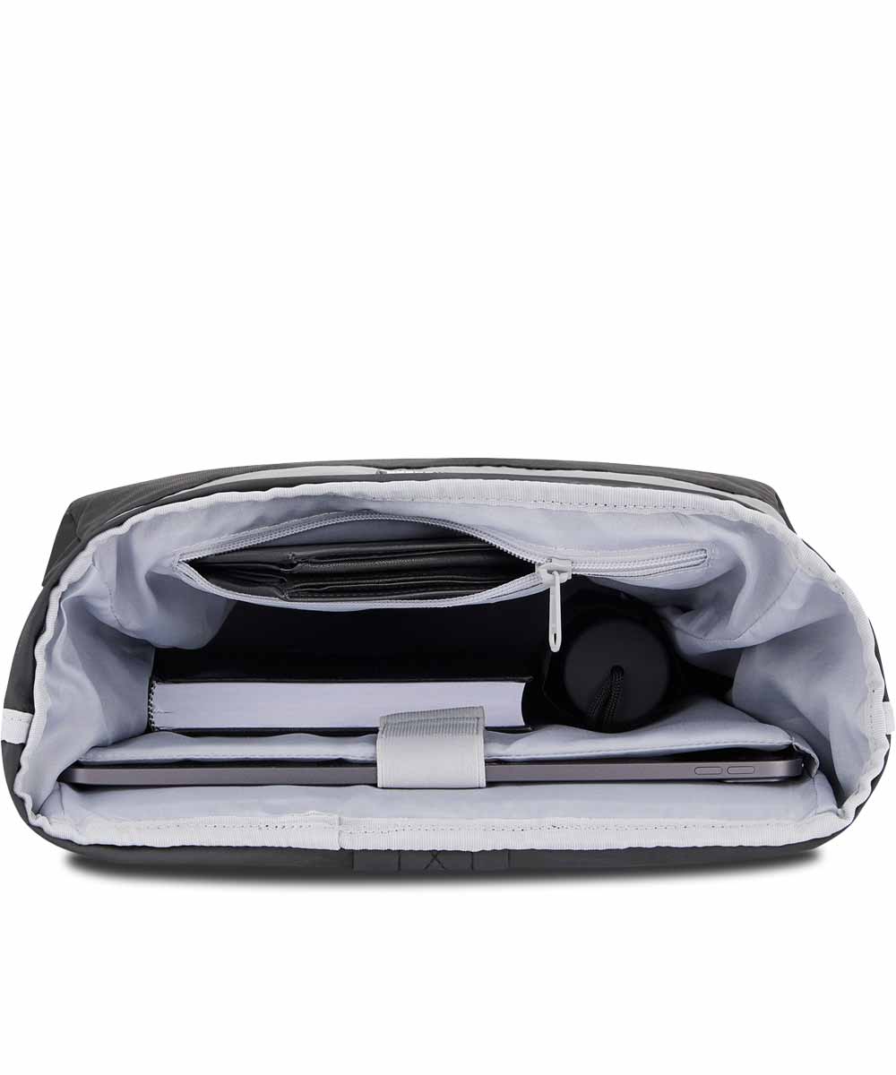 Johnny Urban bicycle backpack Robin Medium