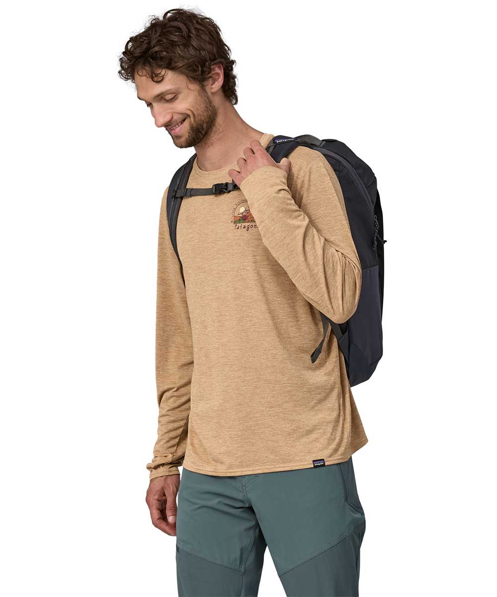 Patagonia backpack Black Hole Pack 25 liters