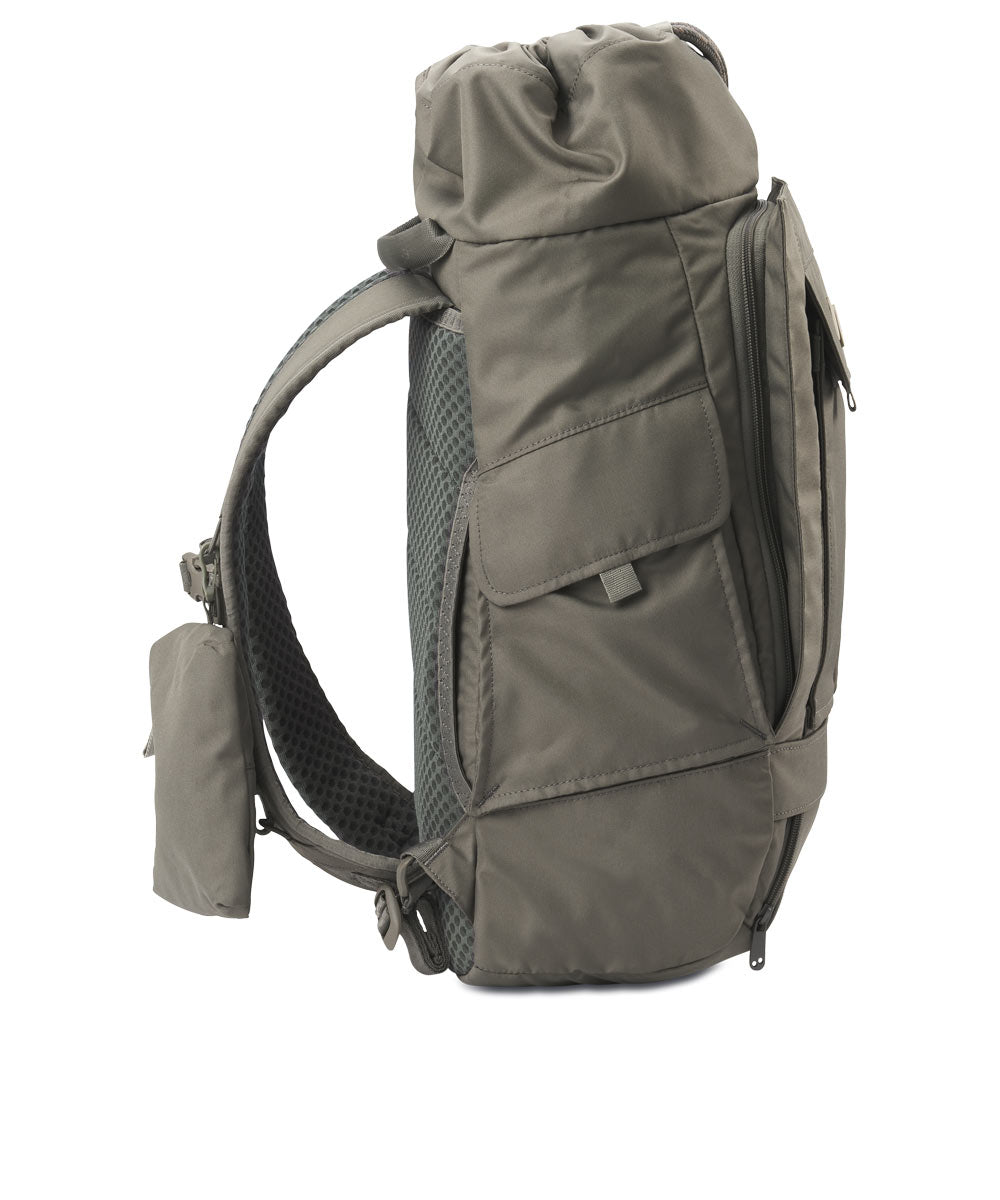 Pinqponq Blok Medium Backpack made from recycled PET bottles Construct