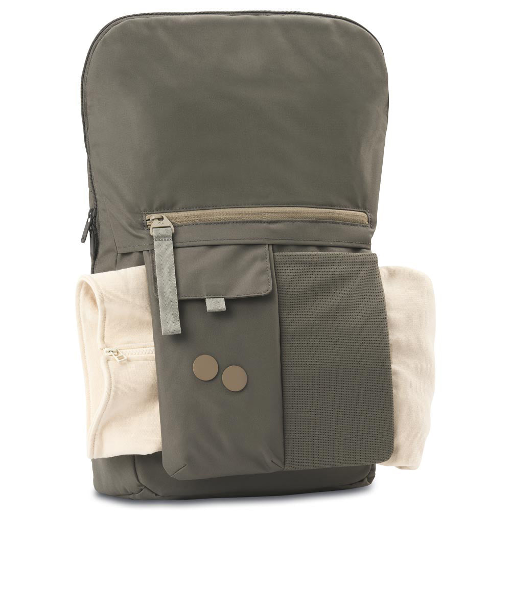 Pinqponq Klak backpack made from recycled PET bottles Construct