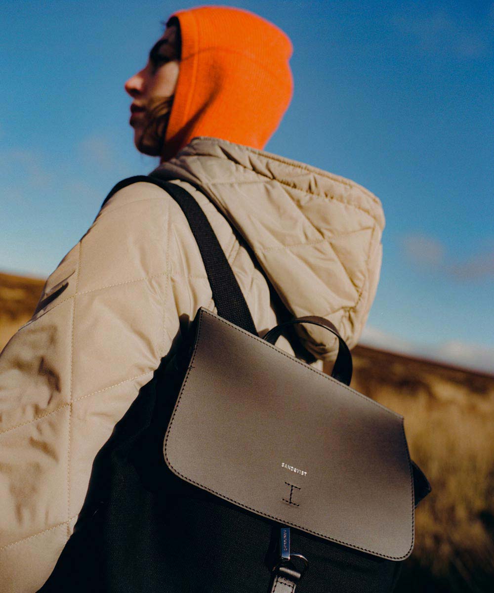 Sandqvist Alva Metal Hook sustainable daypack