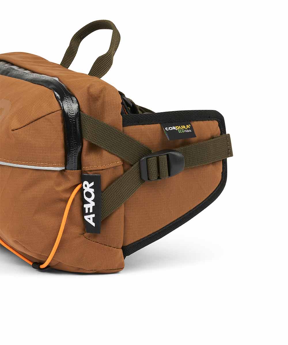 Aevor Bar Bag 2-in-1 handlebar bag & bum bag