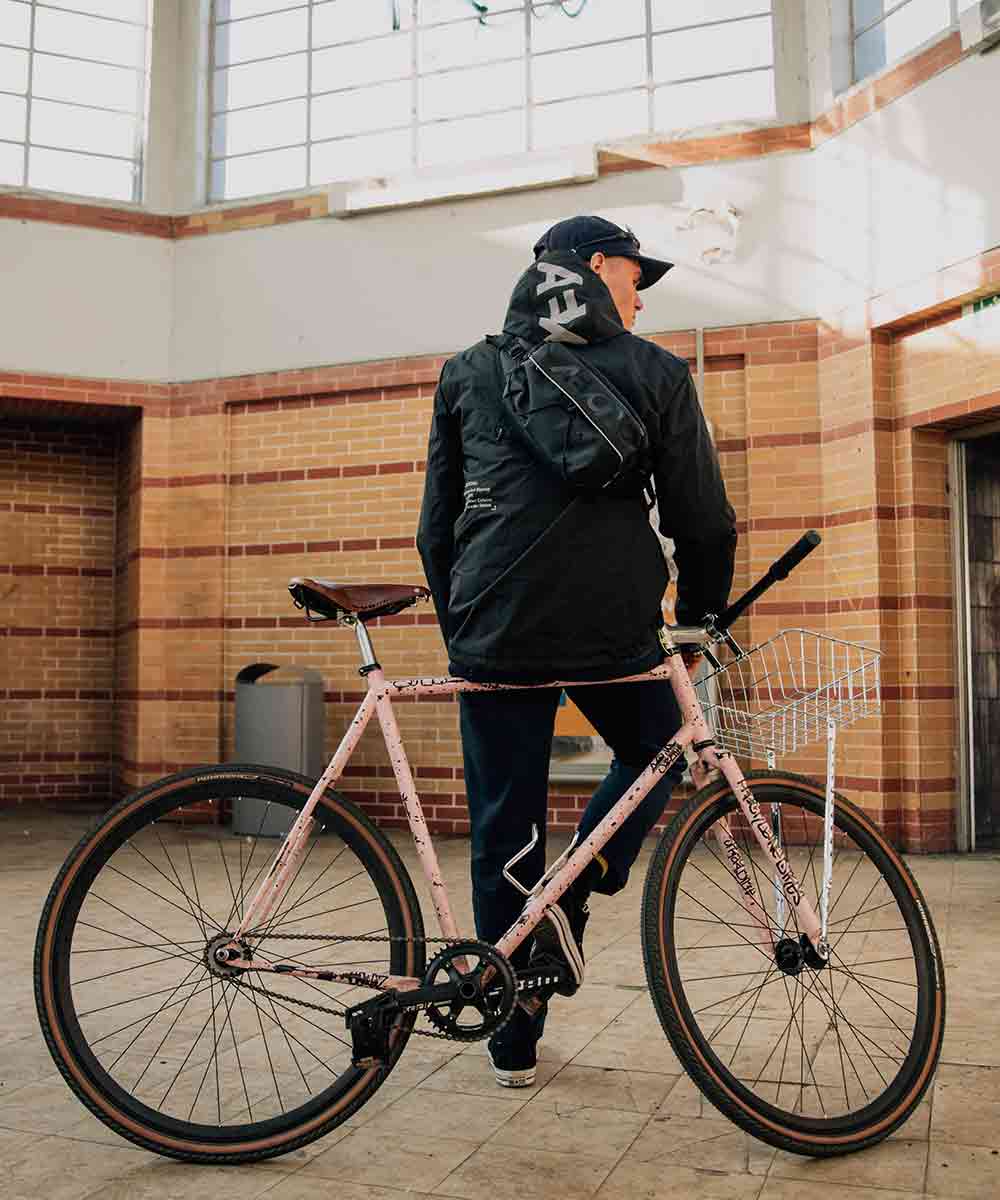 Aevor Bar Bag 2-in-1 handlebar bag & bum bag