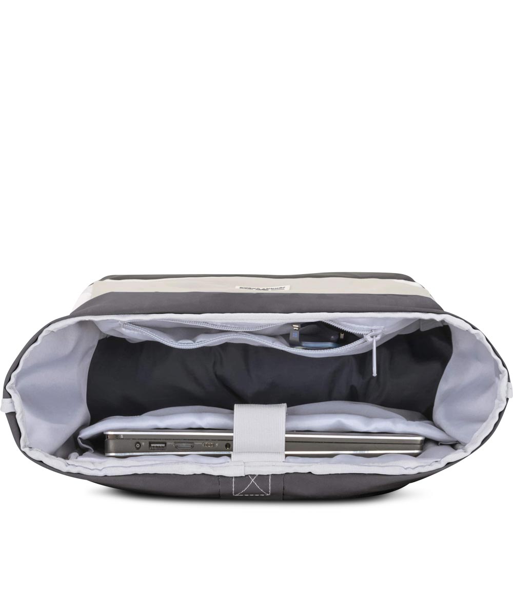 Johnny Urban Allen Rolltop Backpack Large 22l