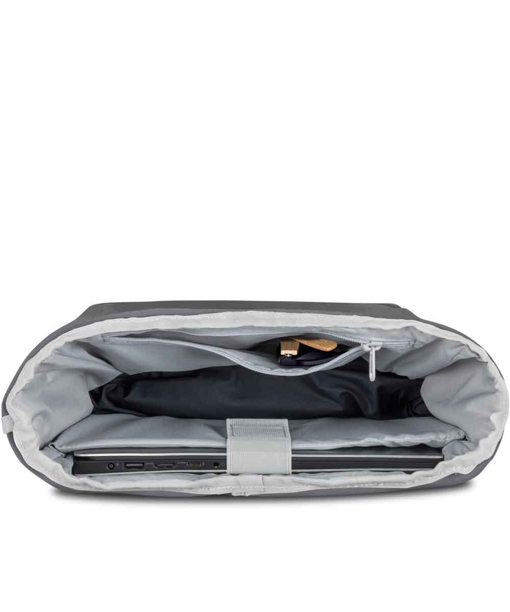 Johnny Urban Robin Rolltop Backpack Medium 15.5l