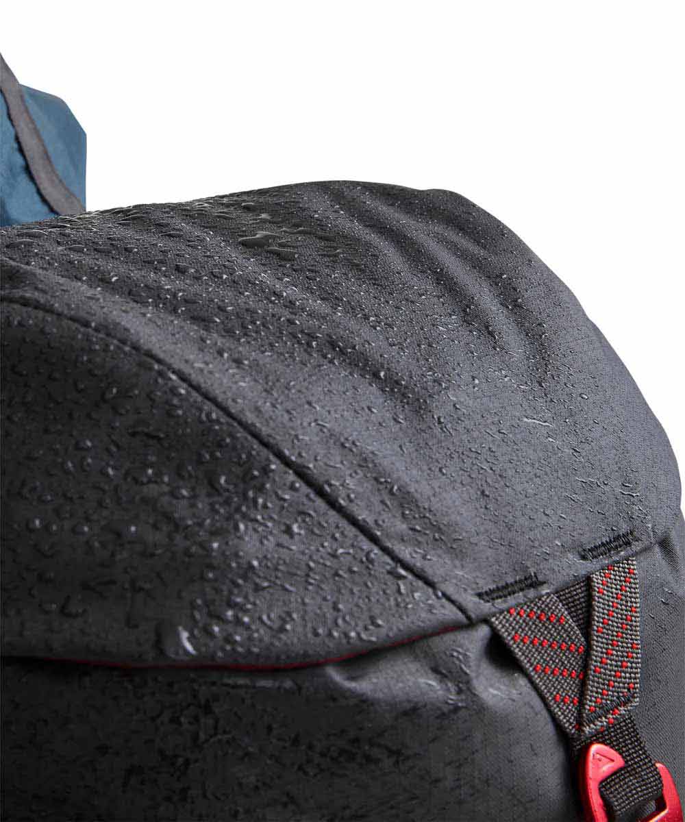 Klättermusen Fjörm trekking backpack 18L