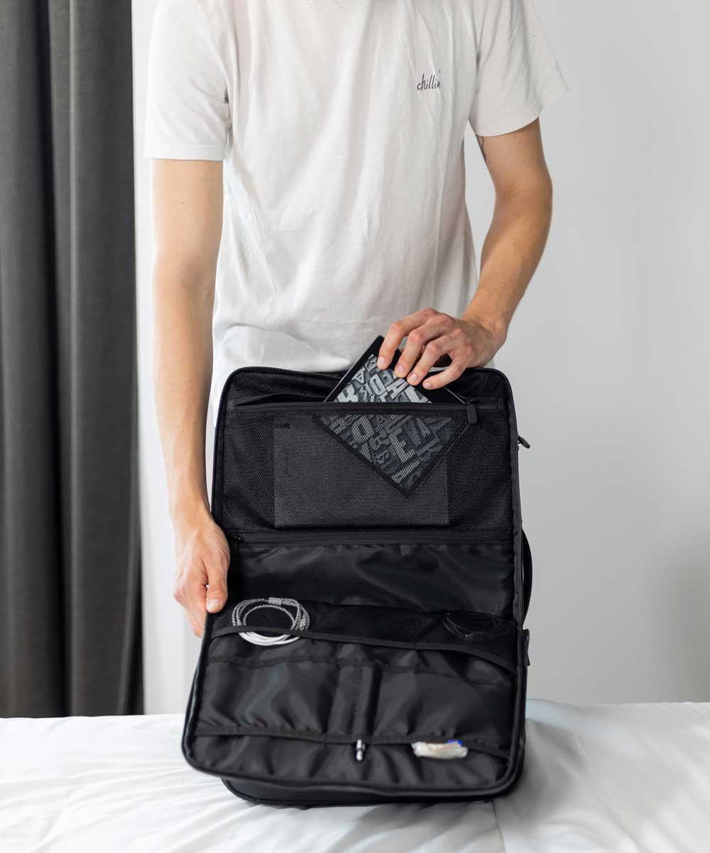 Onemate Travel Backpack Ultimate travel backpack 40L