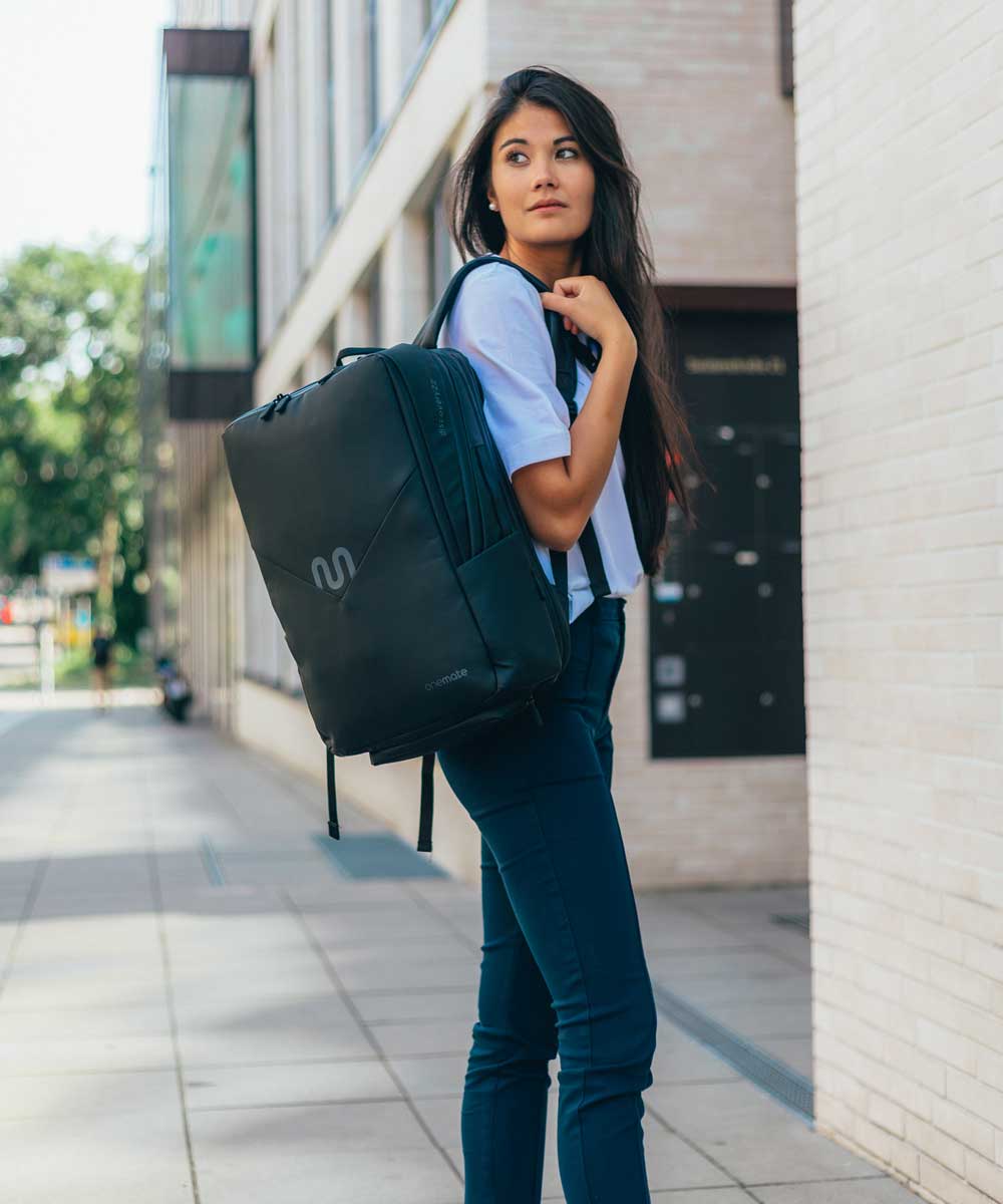 Onemate Backpack Pro 3-in-1 backpack 22L