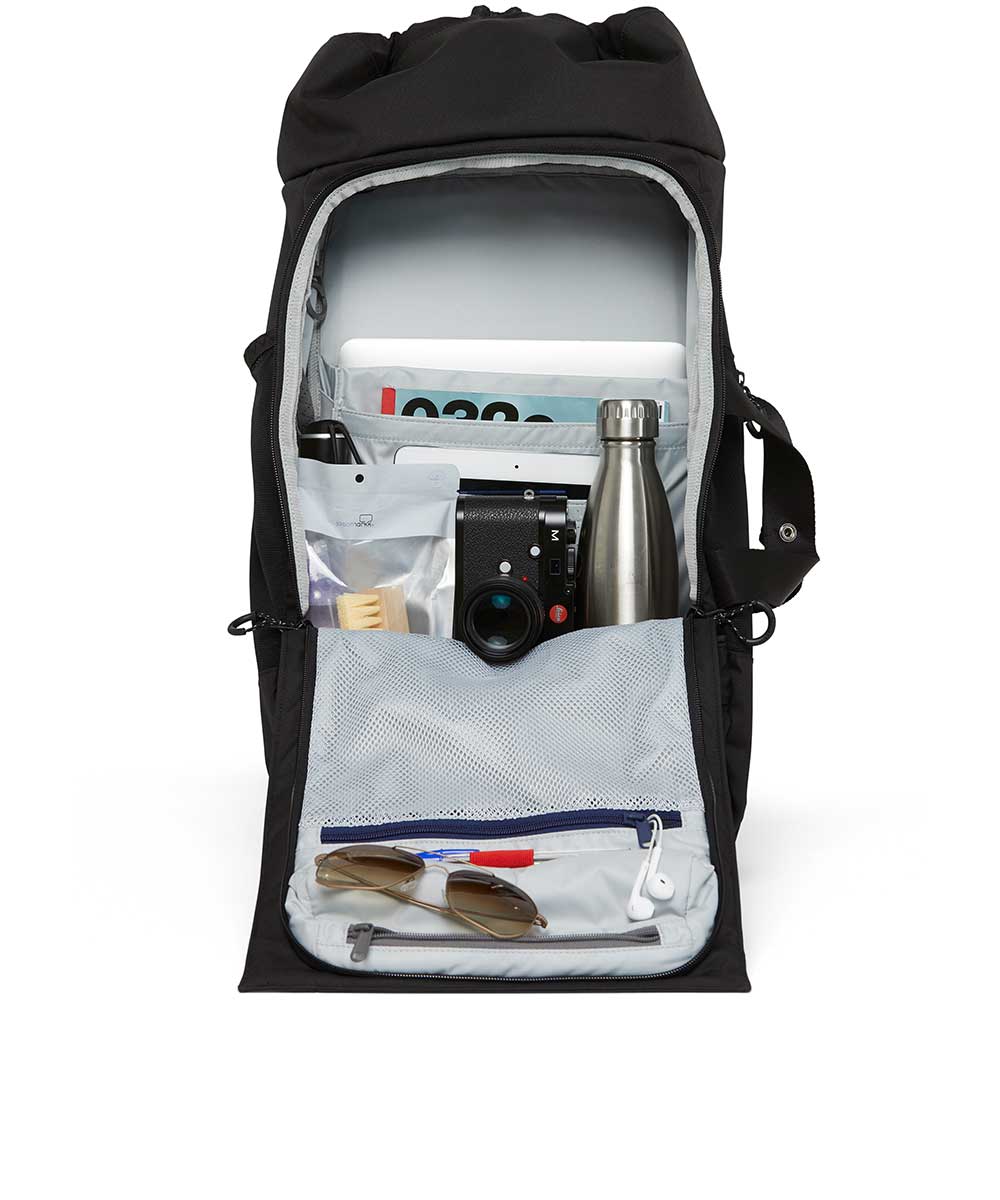 pinqponq Blok Large backpack made from recycled PET bottles