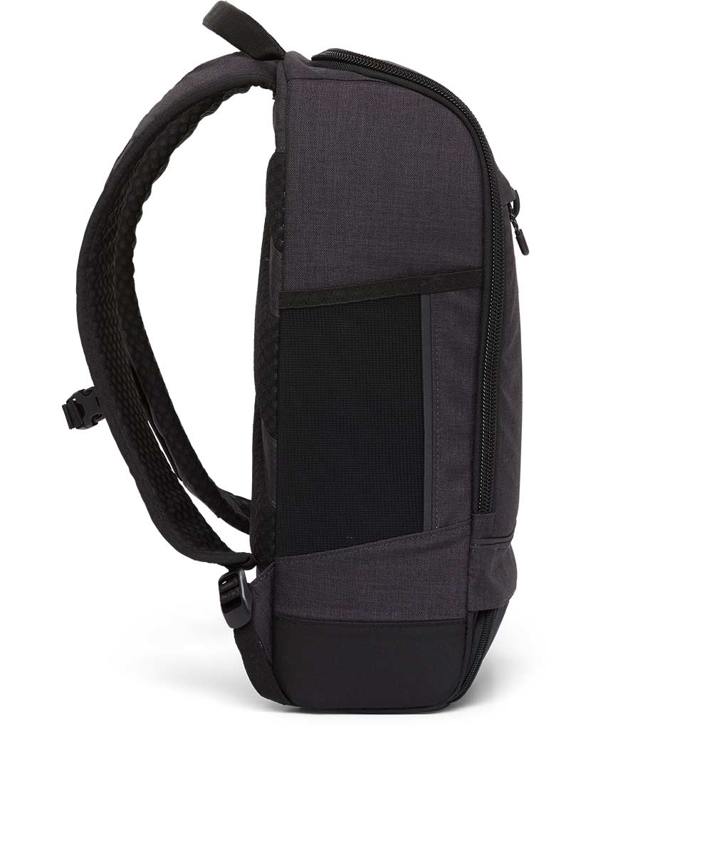 Pinqponq Cubik Medium backpack made from recycled PET bottles