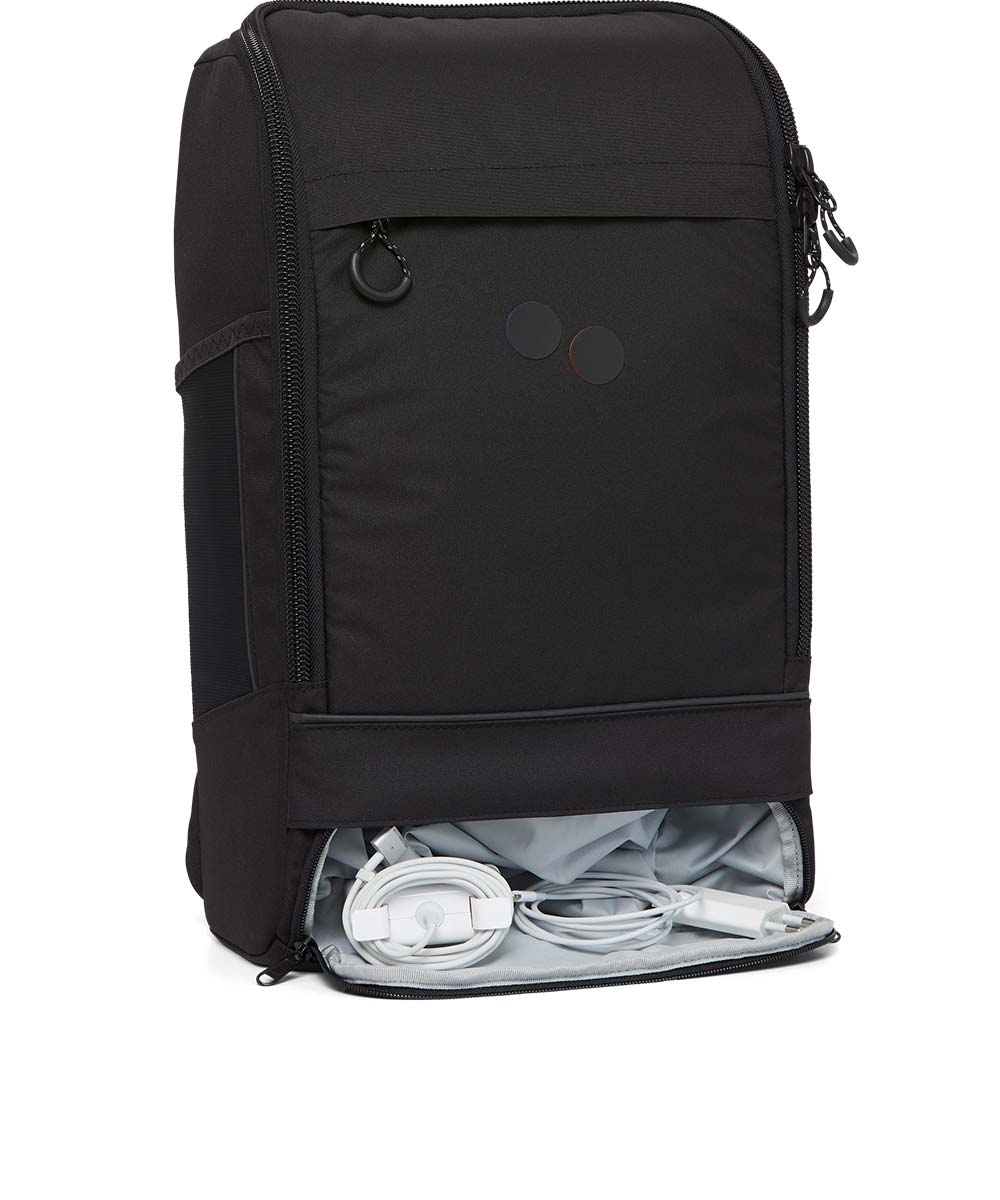 Pinqponq Cubik Medium backpack made from recycled PET bottles