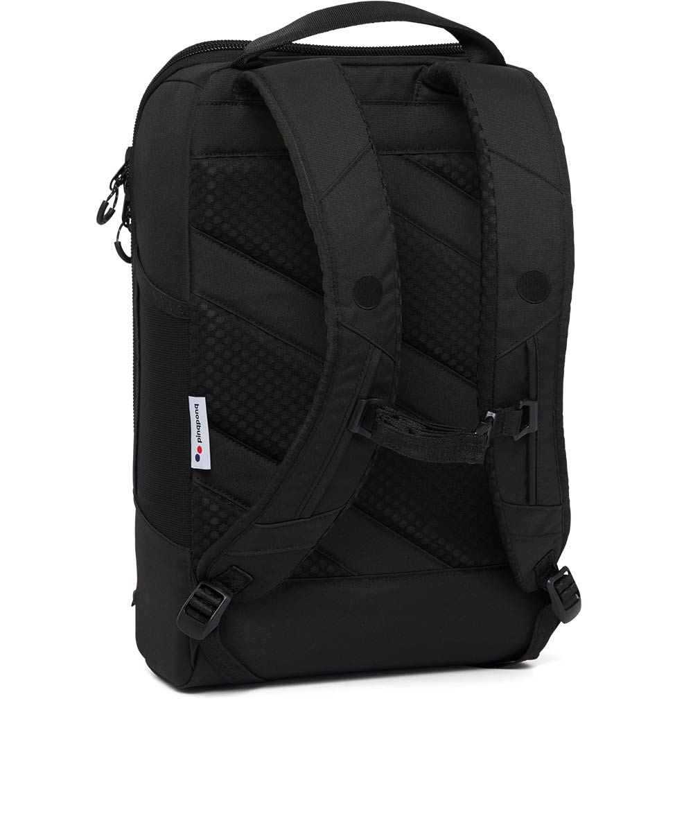 Pinqponq Cubik Medium backpack made from recycled PET bottles