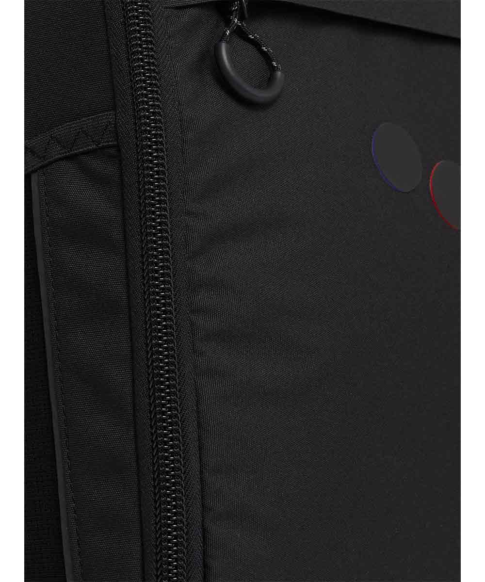 Pinqponq Cubik Medium backpack made from recycled PET bottles