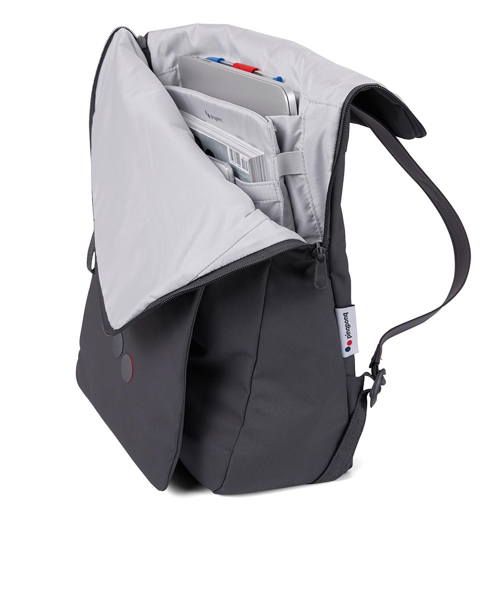 Pinqponq Klak backpack made from recycled PET bottles