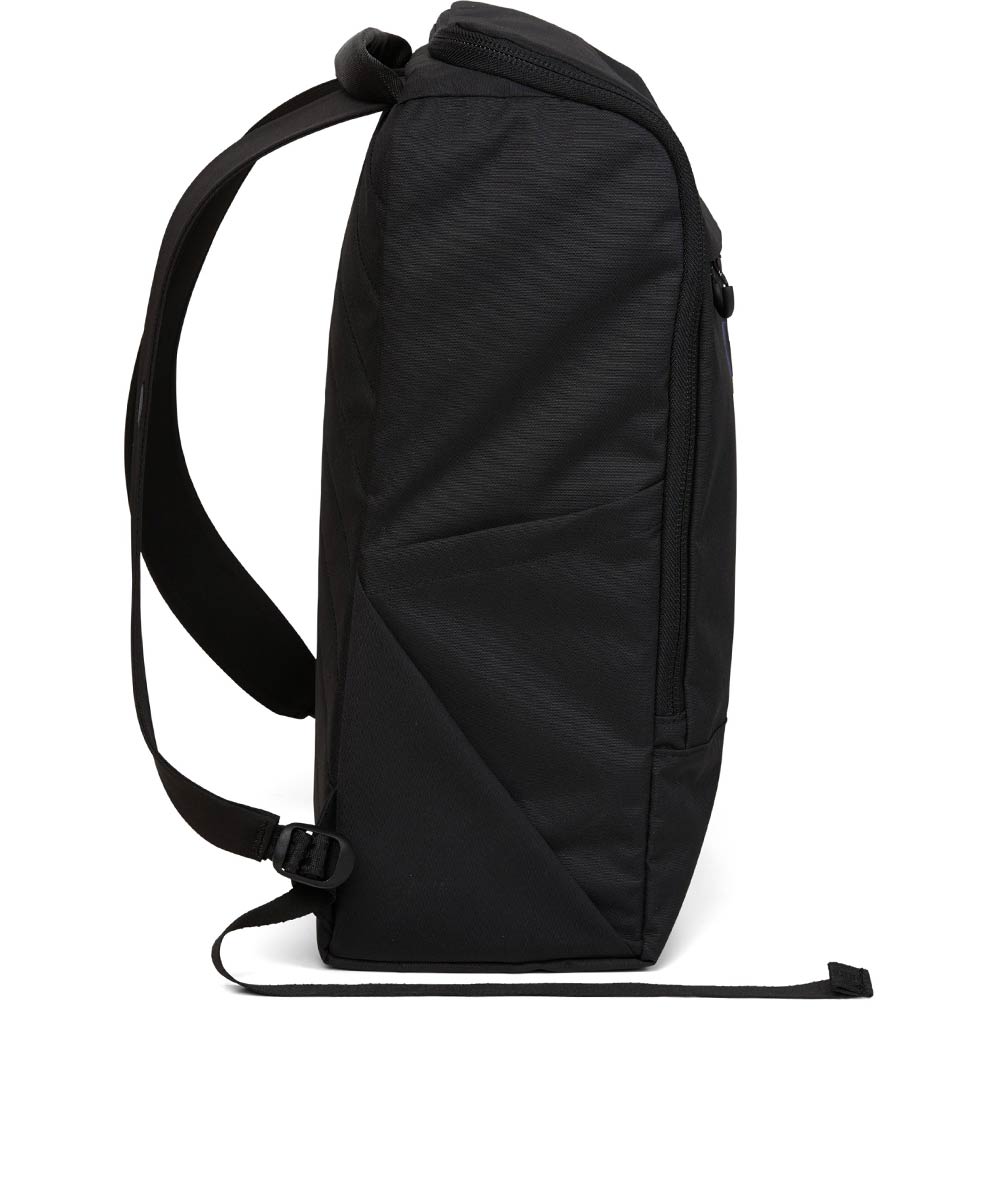 Pinqponq Purik backpack made from recycled PET bottles