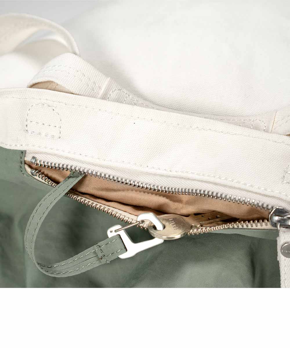 Qwstion Tote Bag Large made of Bananatex® plastic-free