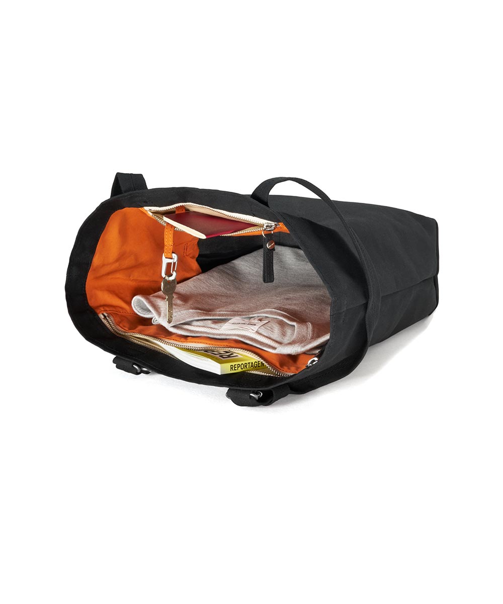 Qwstion Tote Bag Medium made of Bananatex® plastic-free
