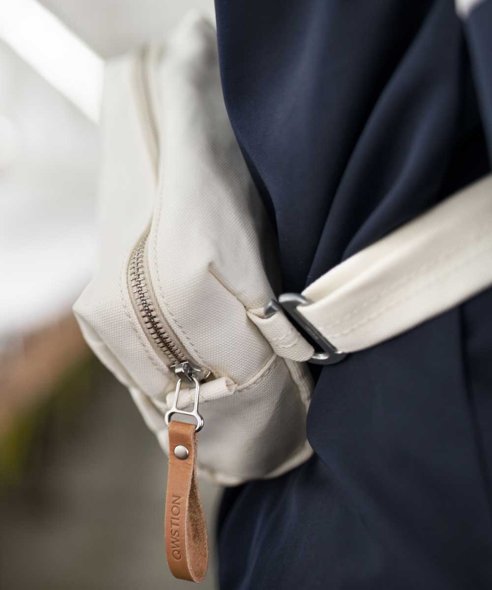 Qwstion Hip Pouch Bananatex® plastic-free