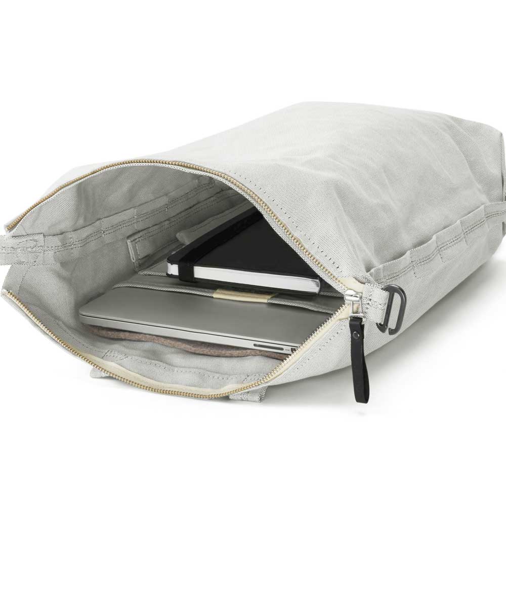 Qwstion Zip Pack Bananatex® plastic-free