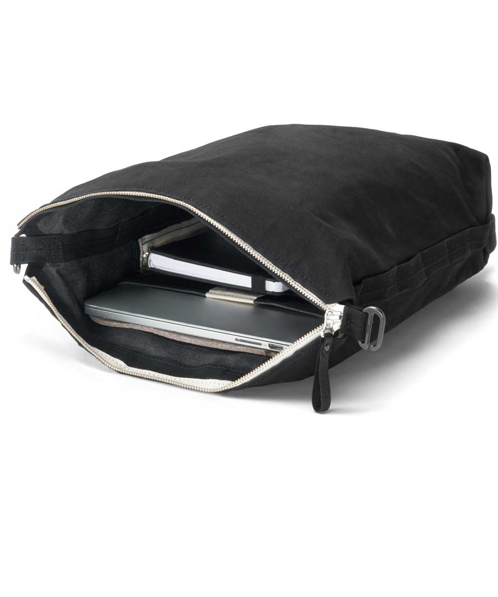 Qwstion Zip Pack Bananatex® plastic-free