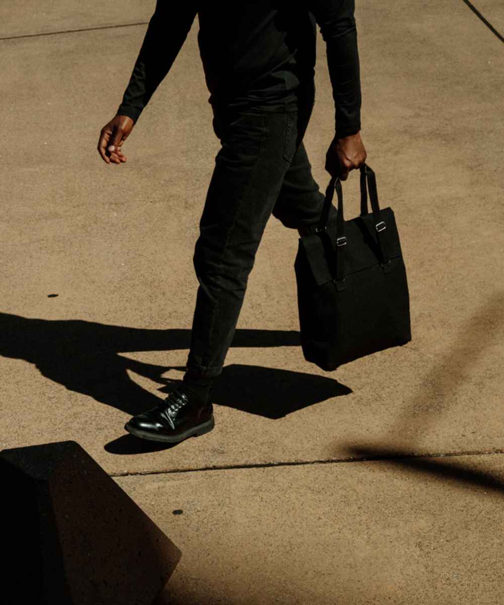 Qwstion Flap Tote Medium Bananatex®