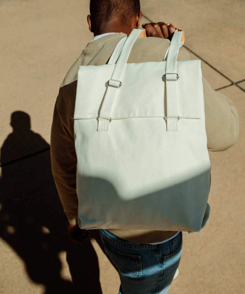 Qwstion Flap Tote Medium Bananatex®