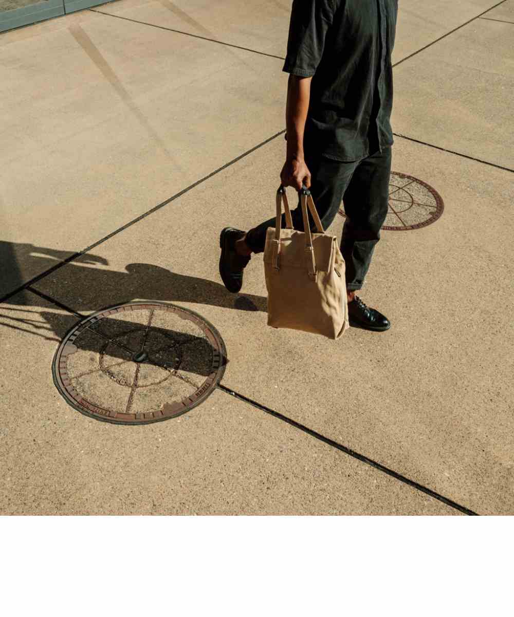 Qwstion Flap Tote Small Bananatex®