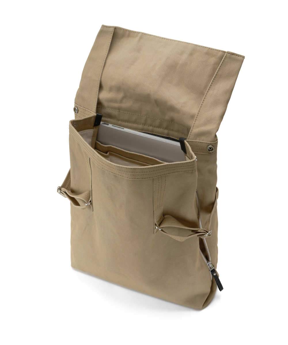 Qwstion Flap Tote Medium Bananatex®