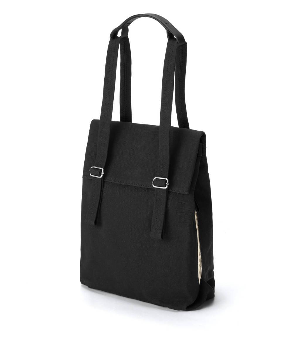 Qwstion Flap Tote Small Bananatex®