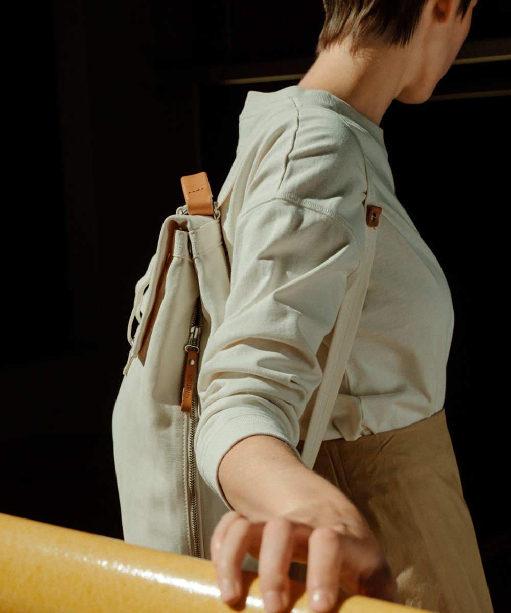 Qwstion Flap Tote Medium Bananatex®