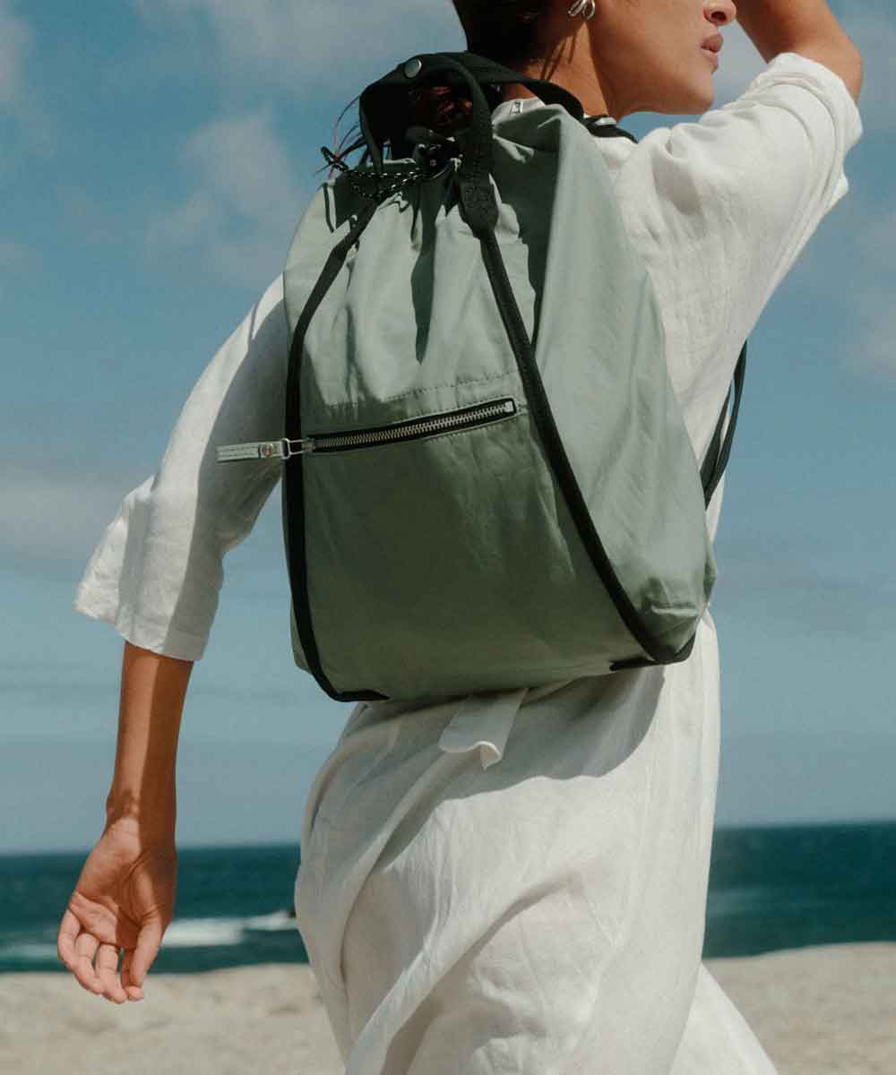 Qwstion BioLight Medium Bucket