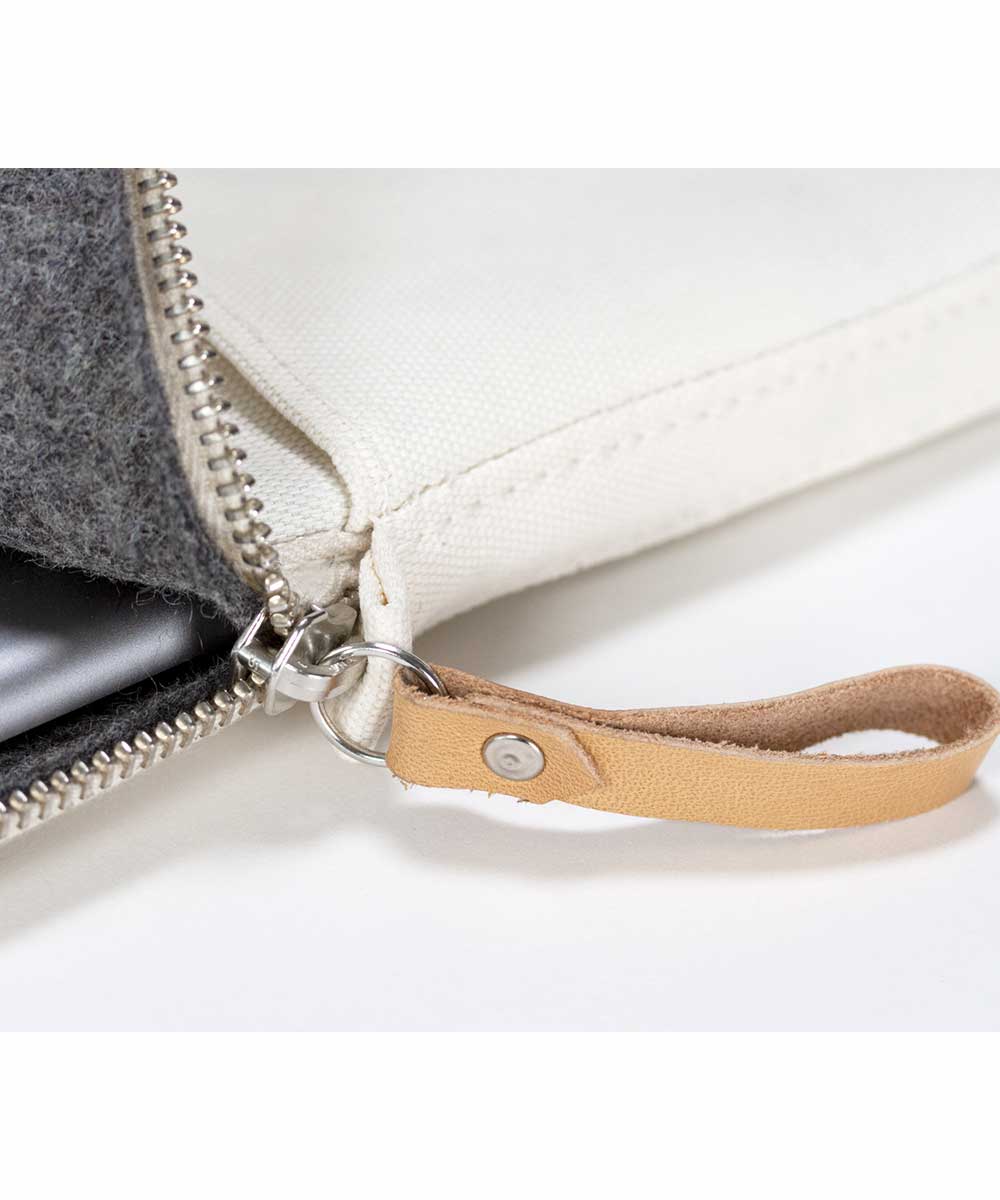 Qwstion Bananatex Sleeve for Macbook