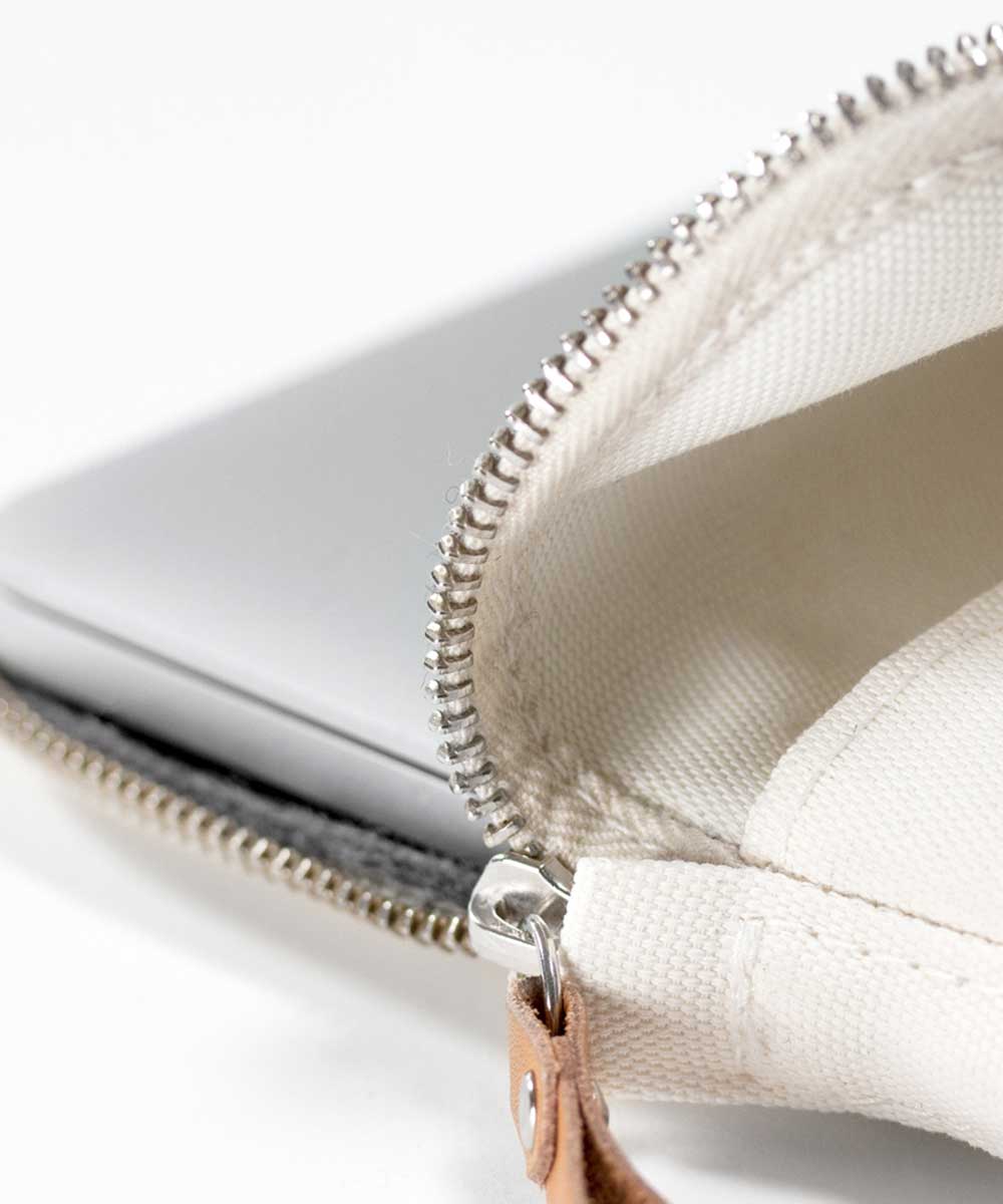 Qwstion Bananatex Sleeve for Macbook