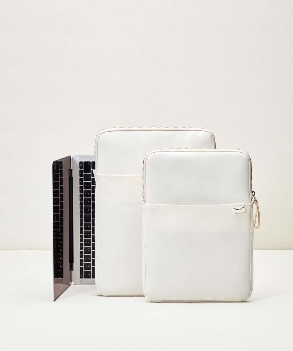 Qwstion Bananatex Sleeve for Macbook