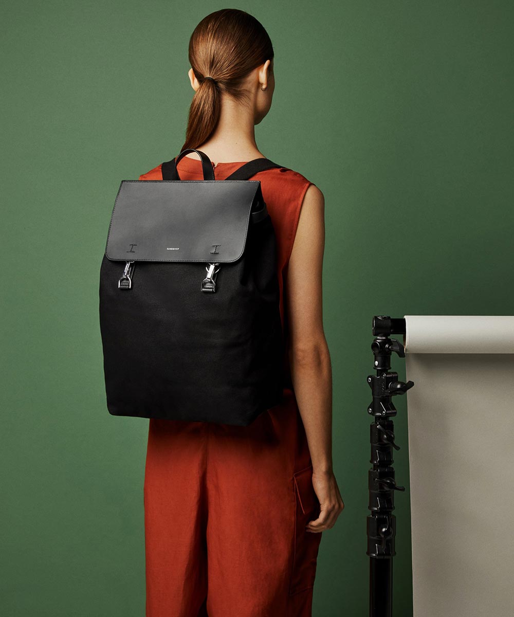 Sandqvist Hege Metal Hook sustainable daypack