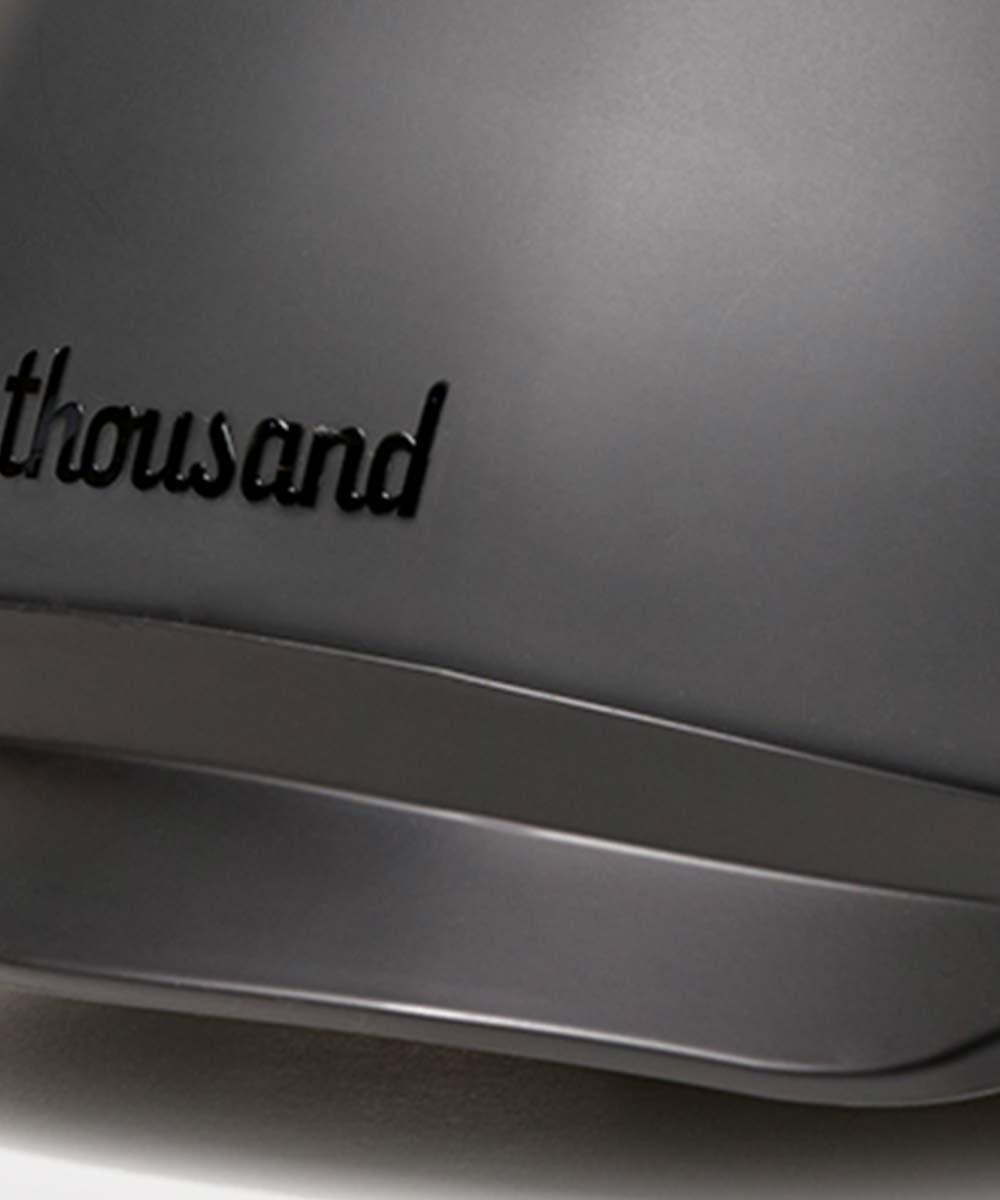 THOUSAND Chapter bicycle helmet with rear light