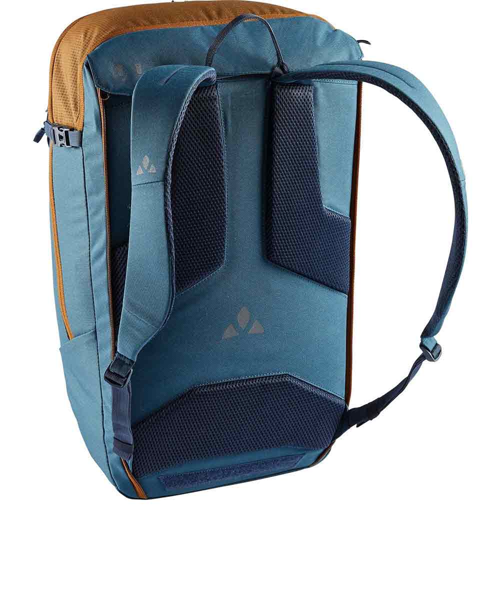 Vaude Cycle 28 II sustainable bike bag made from recycled PET bottles