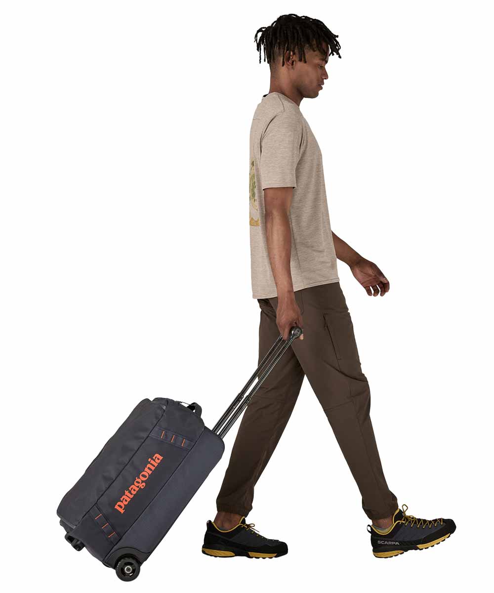 Patagonia Black Hole Wheeled Duffel kaufen Fair Couture
