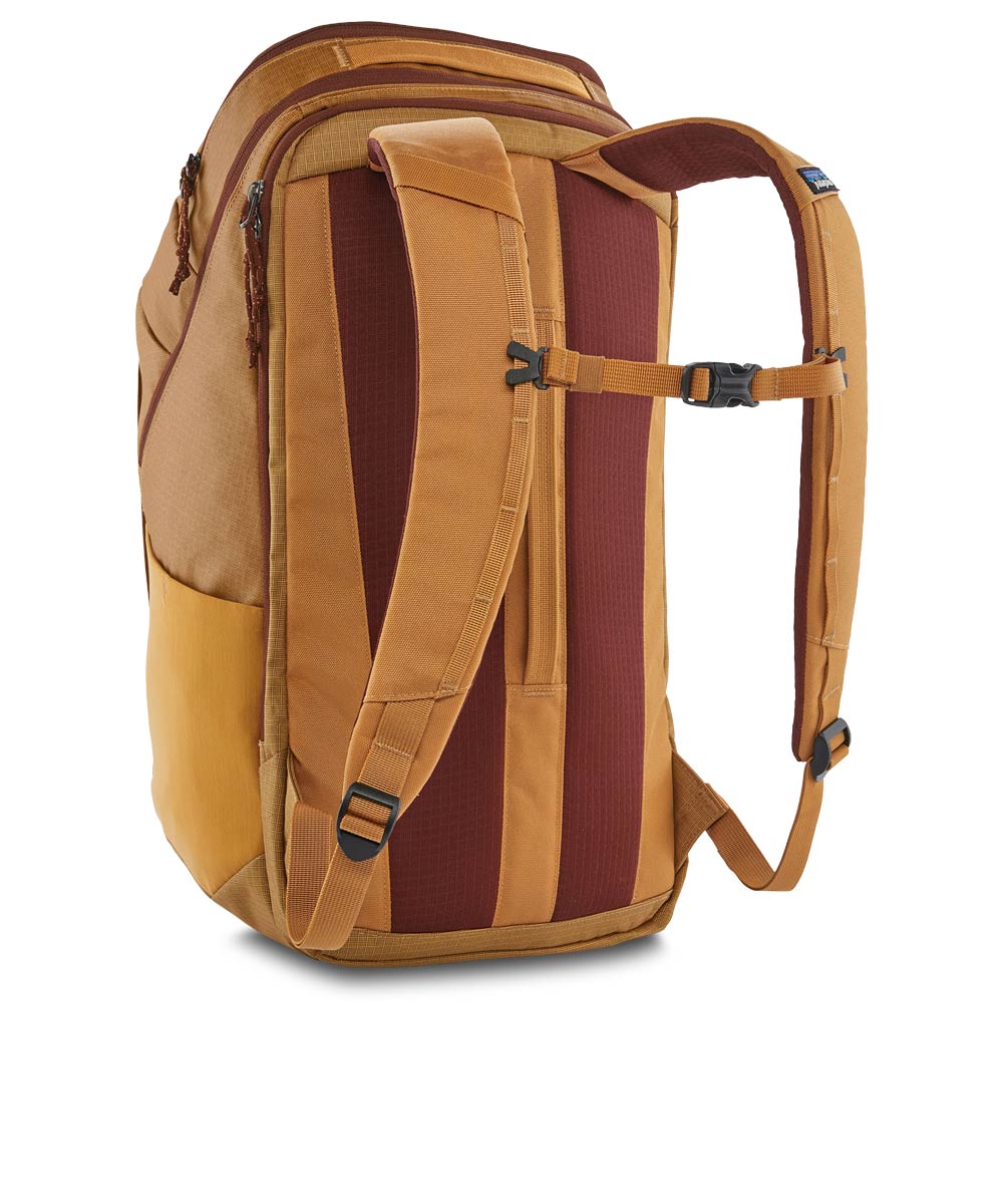 Patagonia backpack Black Hole Pack 32 liters 