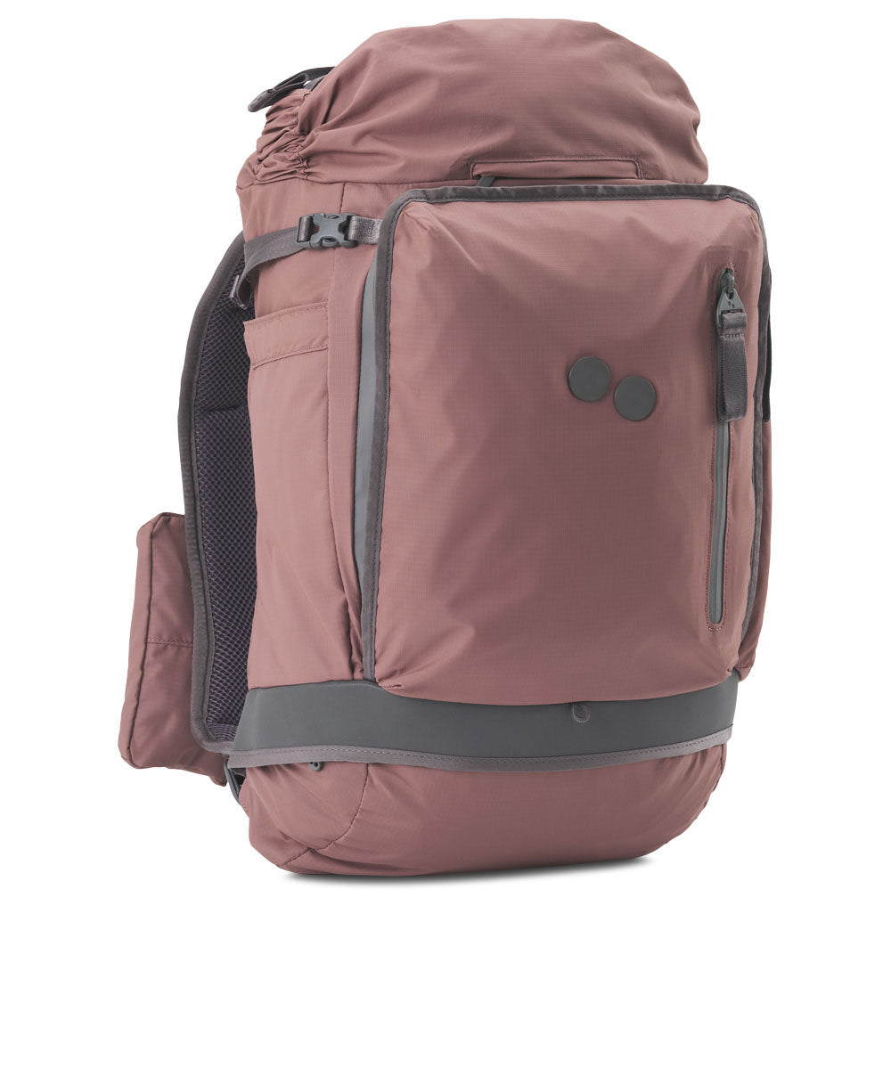 Pinqponq Komut Medium Rucksack aus recycelten PET-Flaschen