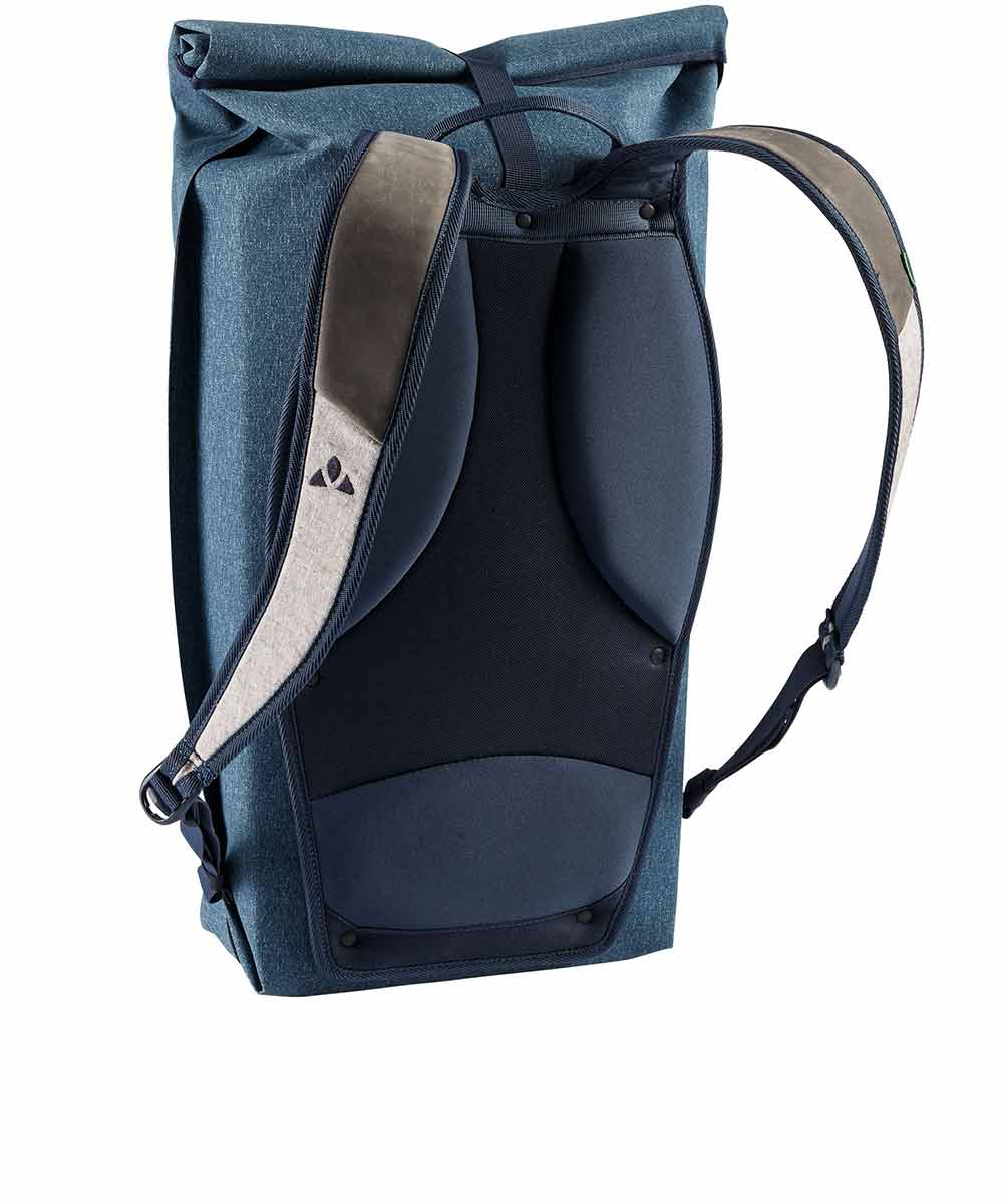 Vaude Planegg sustainable backpack with roll top